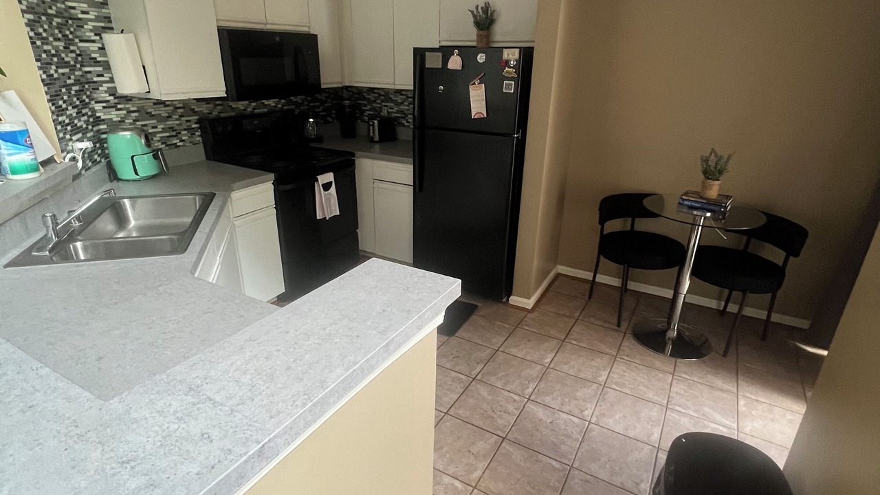 Photo of Kitchen in Lake Arbor