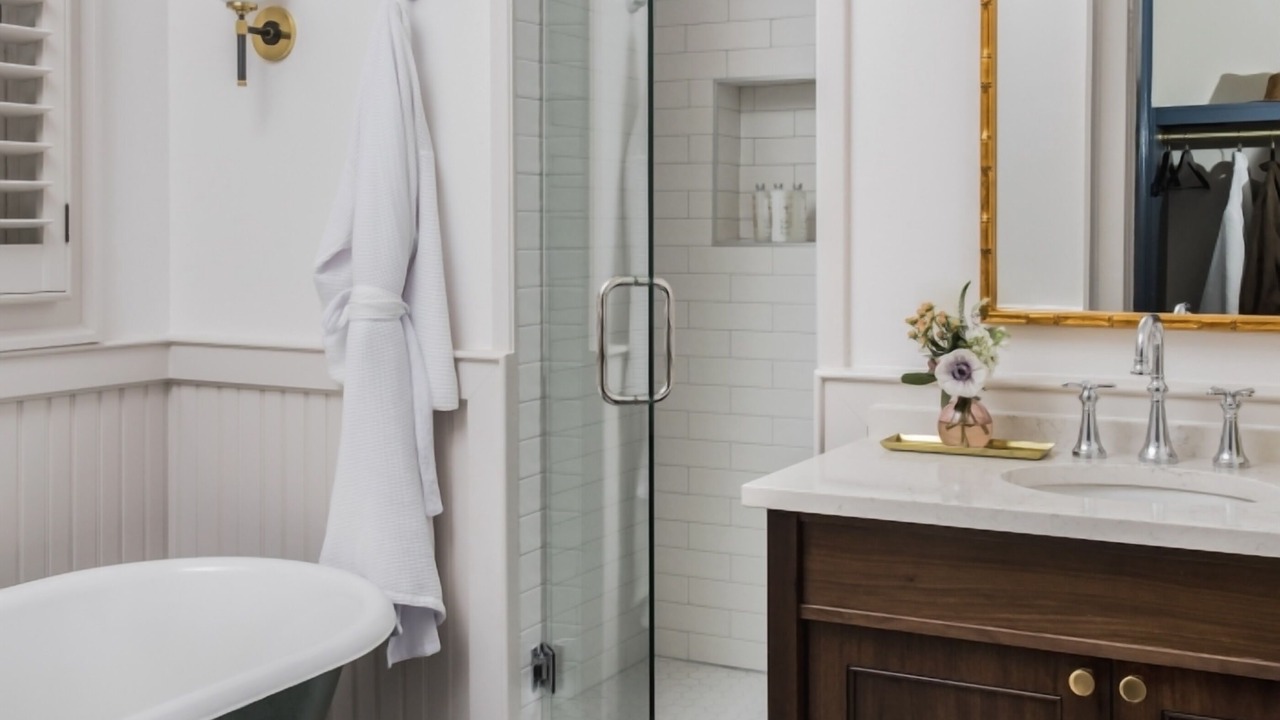 Photo of Bathroom in Mount Berry