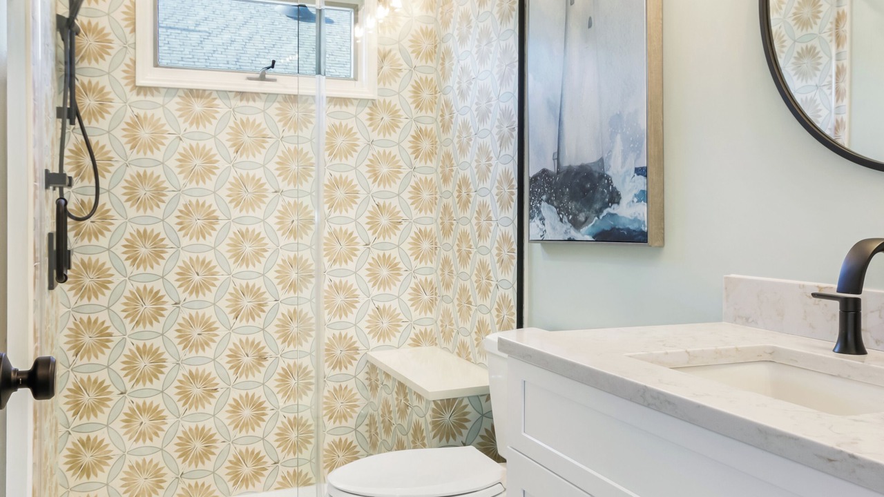 Photo of Bathroom in Avalon