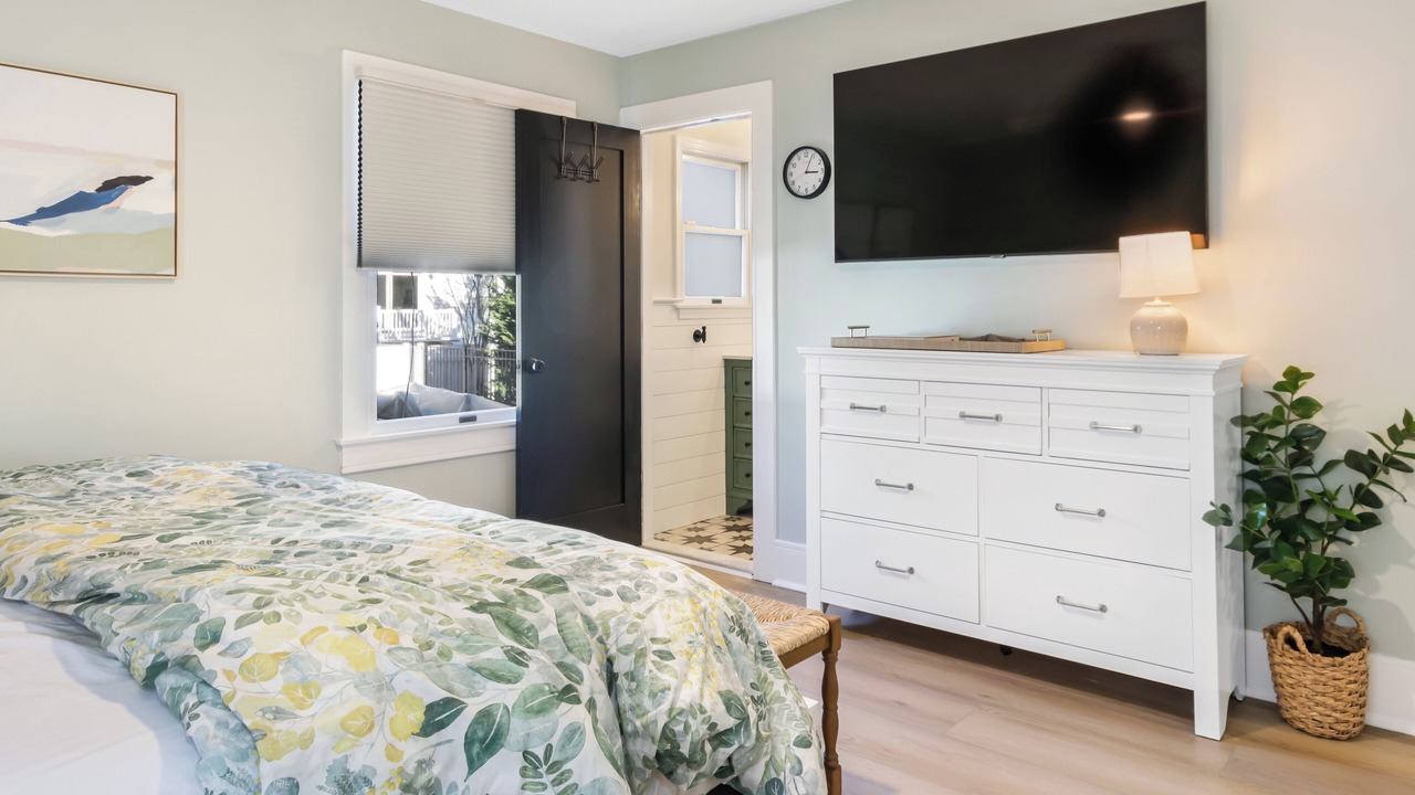 Photo of Bedroom in Avalon