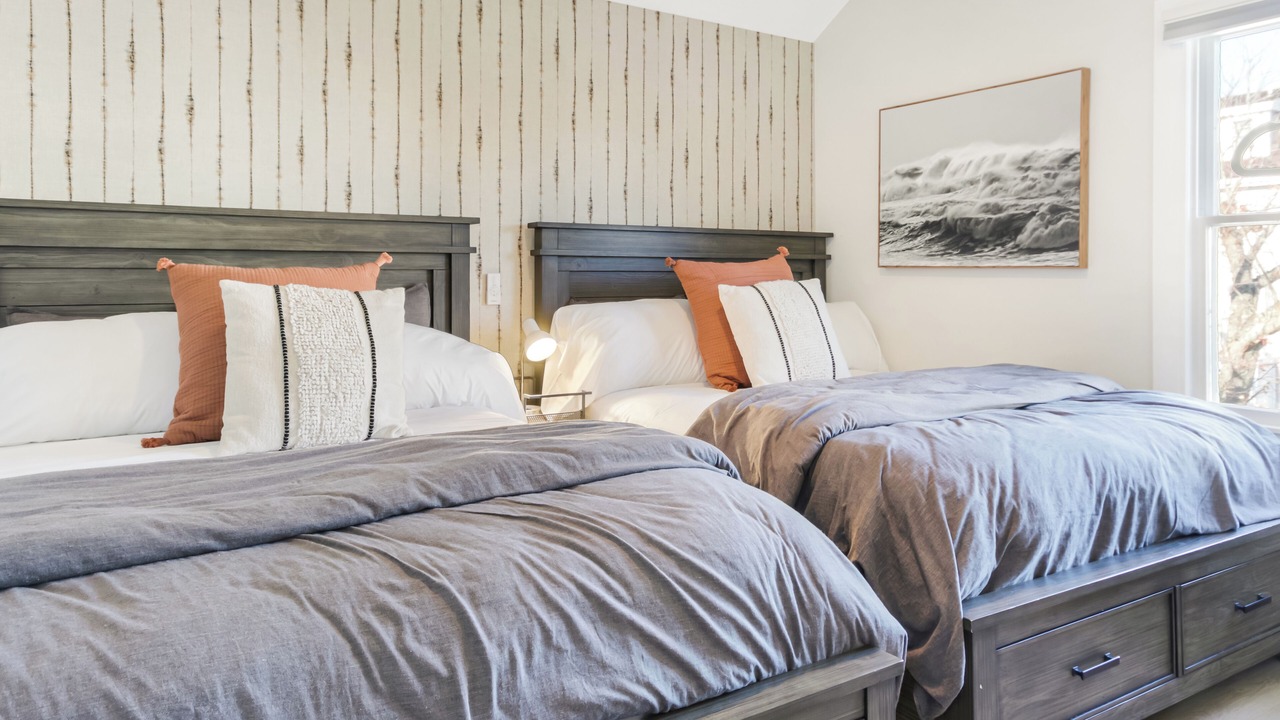 Photo of Bedroom in Avalon