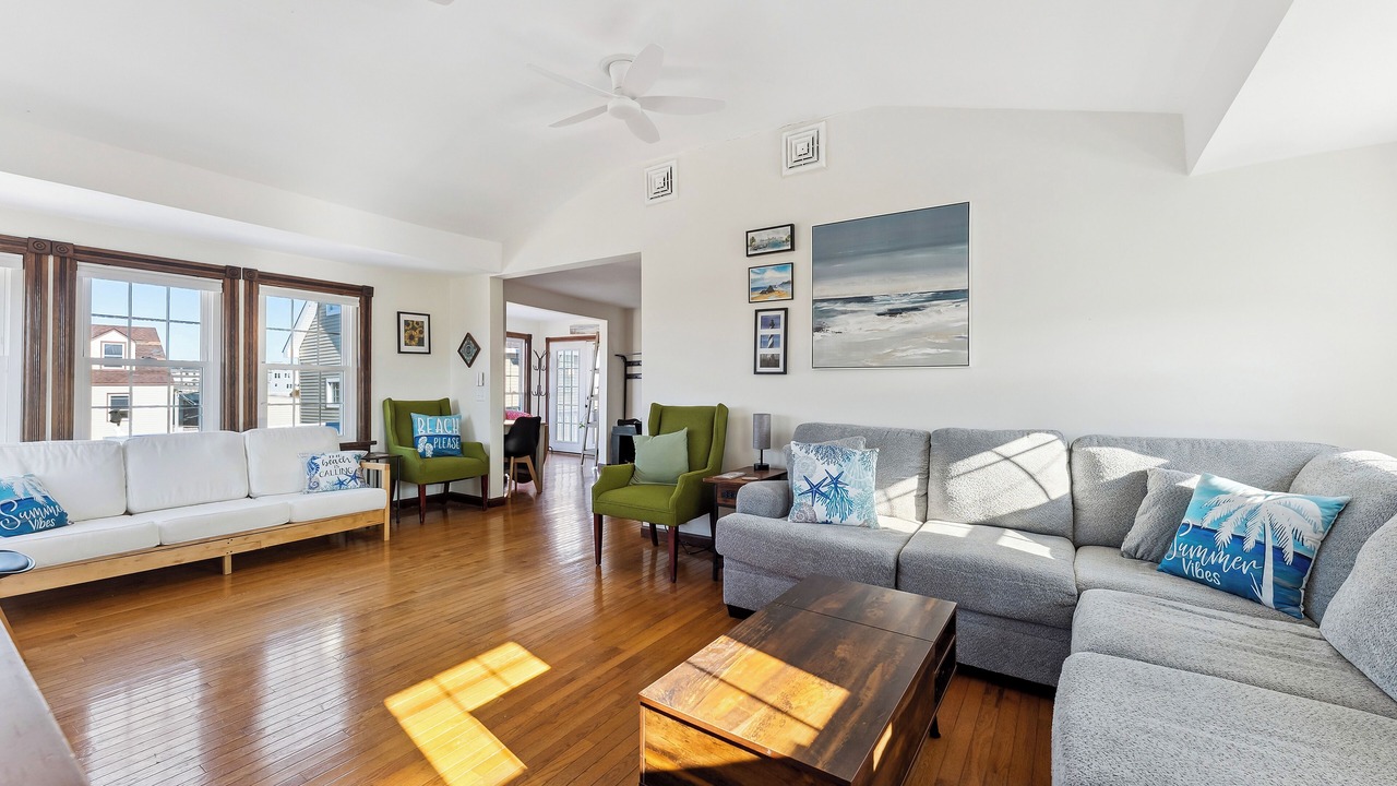 Photo of Livingroom in Goshen