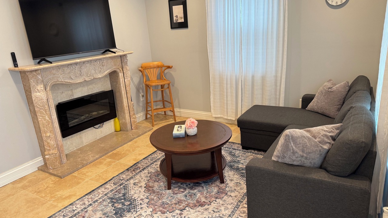 Photo of Livingroom in Rockville