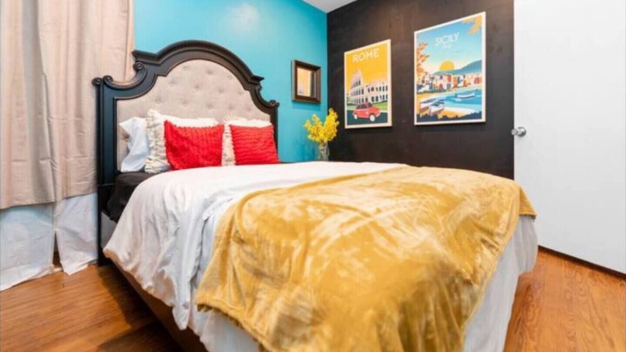 Photo of Bedroom in Little Italy