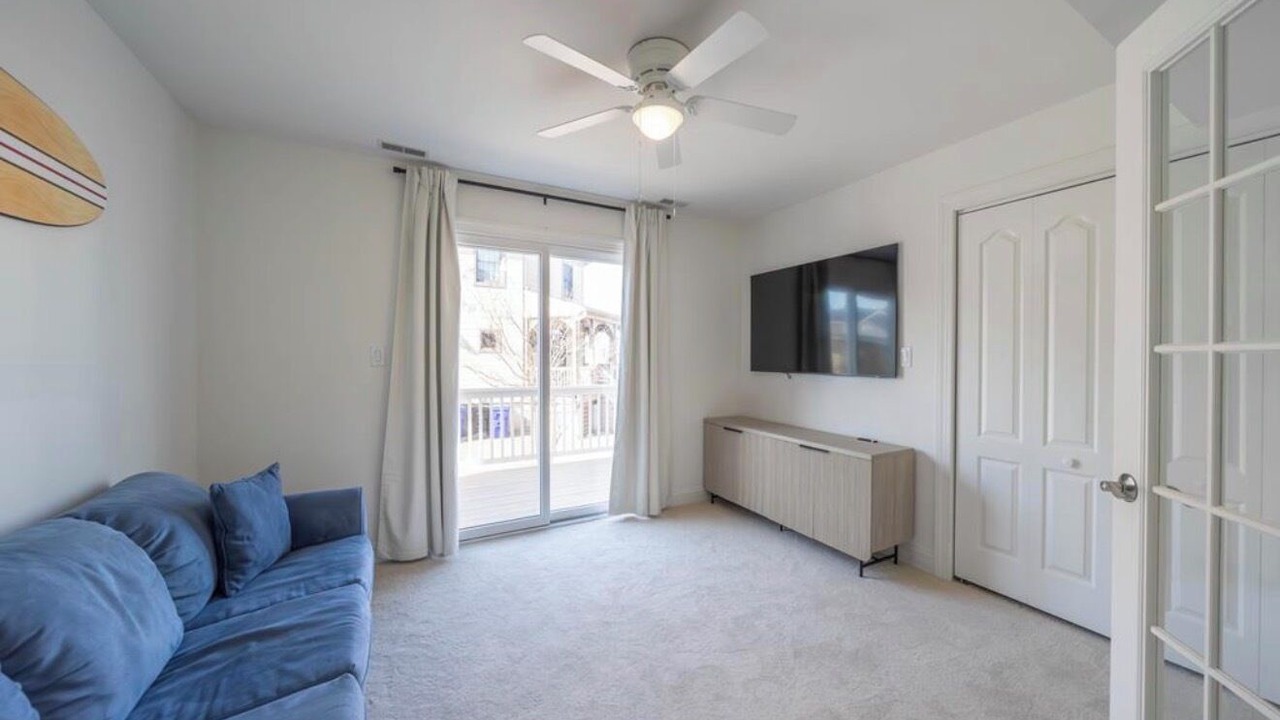 Photo of Livingroom in Avalon