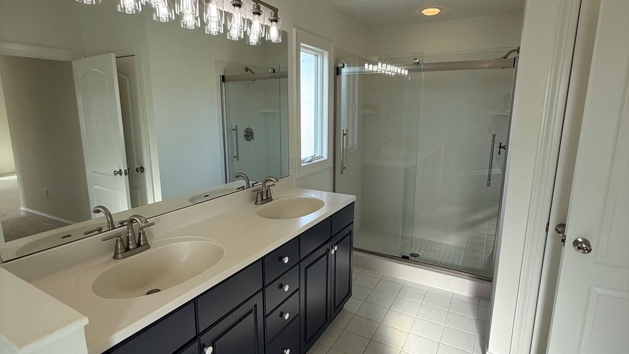 Photo of Bathroom in Avalon