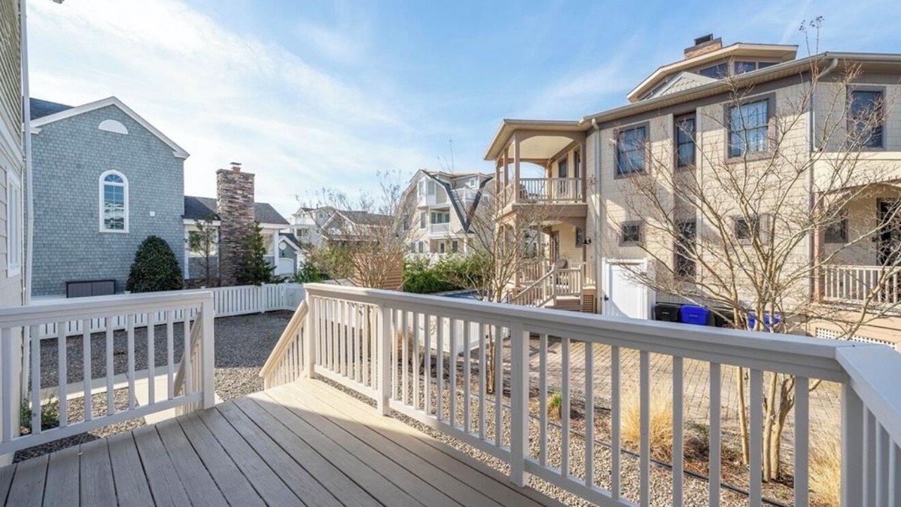 Photo of Outdoor in Avalon