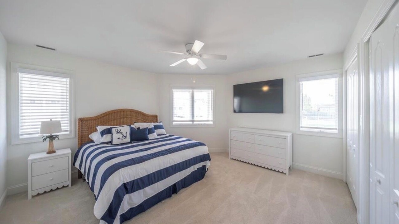 Photo of Bedroom in Avalon