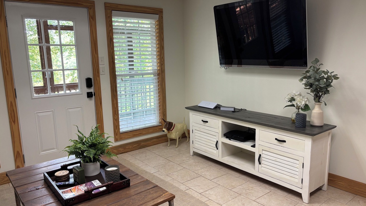 Photo of Livingroom in Newell