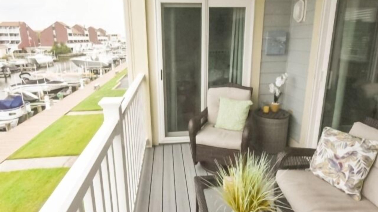 Photo of Patio Balcony in Heron Harbour Isle