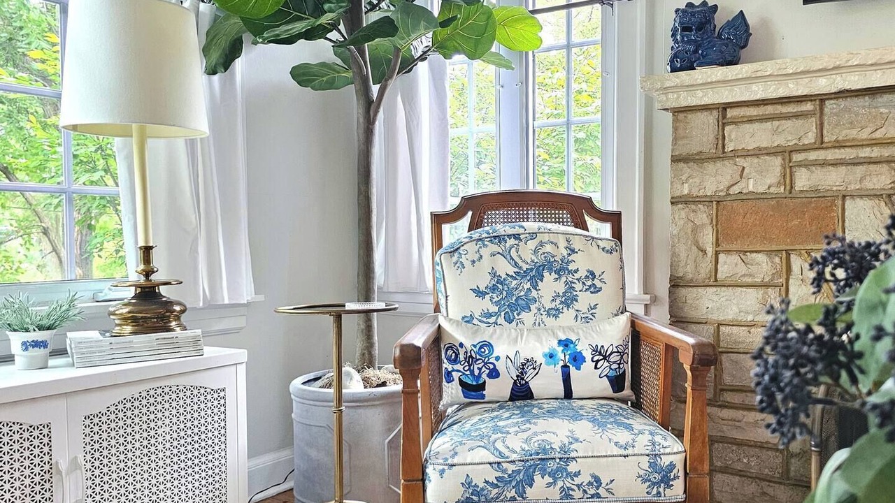 Photo of Livingroom in Highwood
