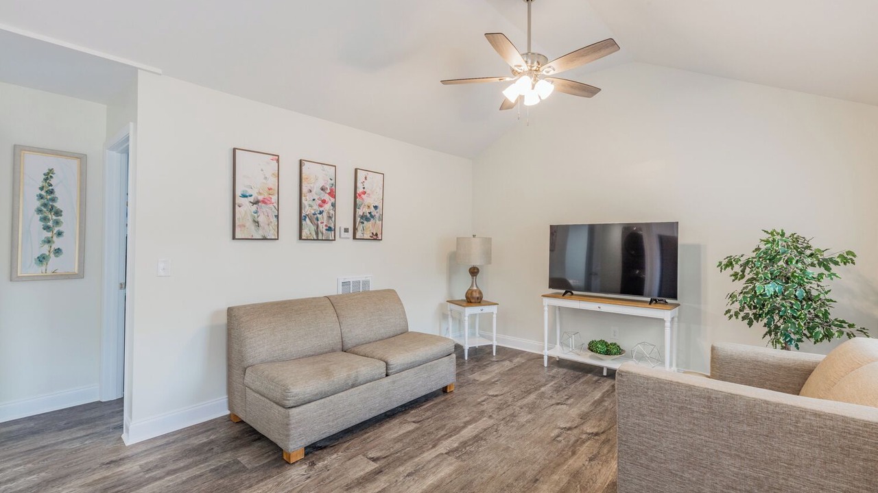 Photo of Livingroom in Dalton