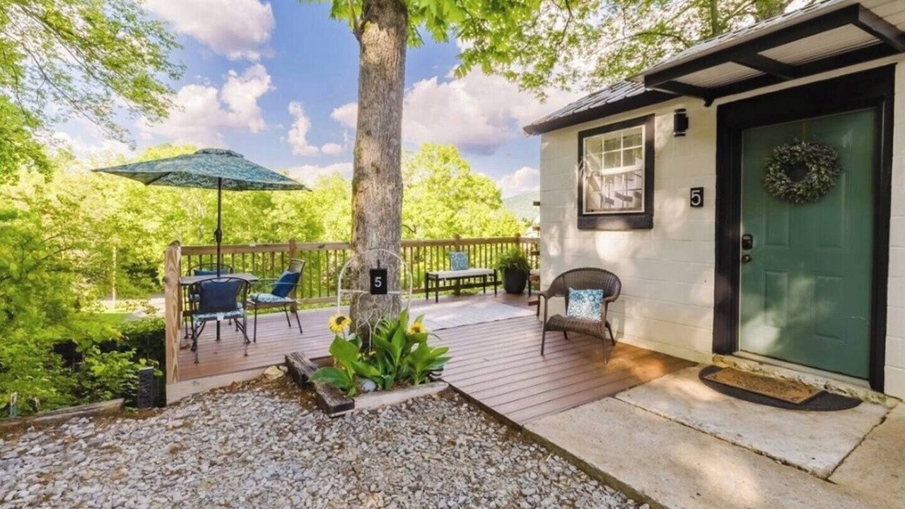 Photo of Patio Balcony in Fort Payne