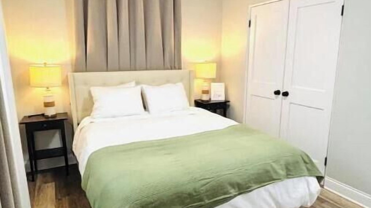 Photo of Bedroom in Oak Park