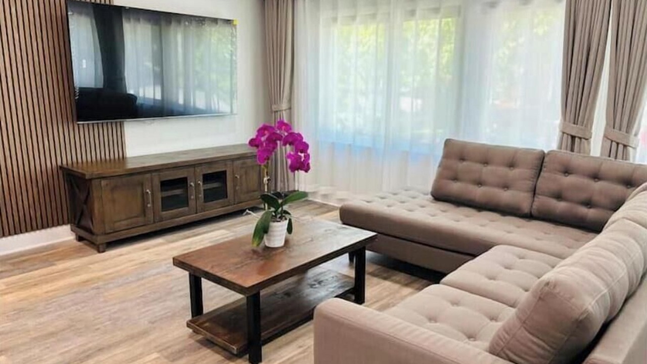 Photo of Livingroom in Oak Park