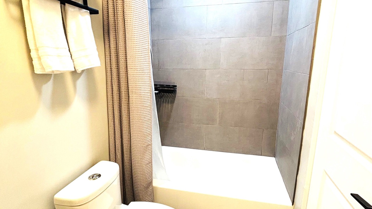 Photo of Bathroom in Oak Park