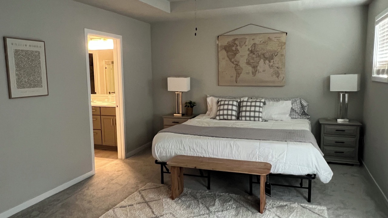 Photo of Bedroom in Booneville