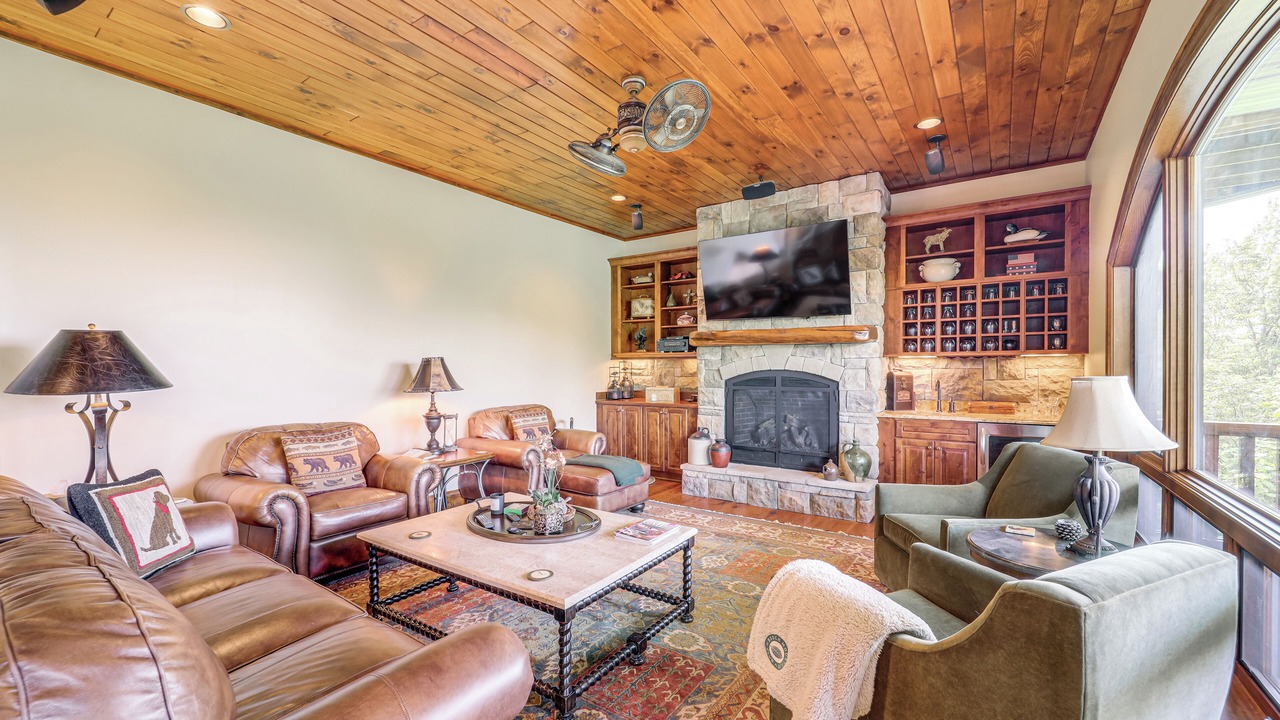 Photo of Livingroom in Beech Mountain