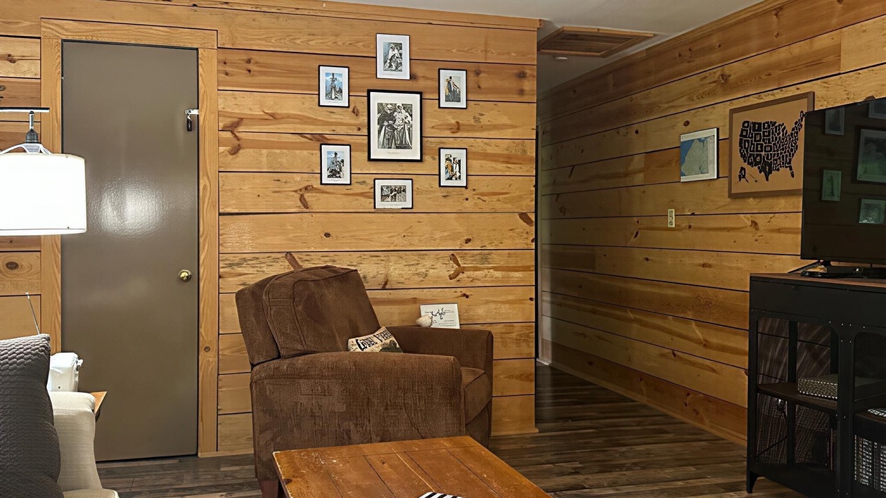 Photo of Livingroom in Albertville