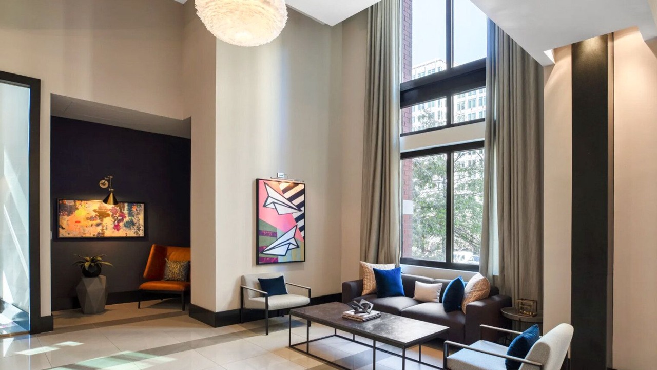 Photo of Livingroom in Rosslyn