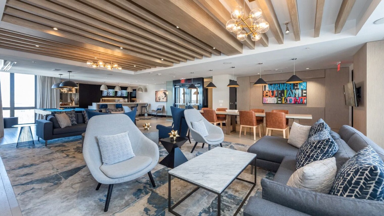 Photo of Livingroom in Rosslyn