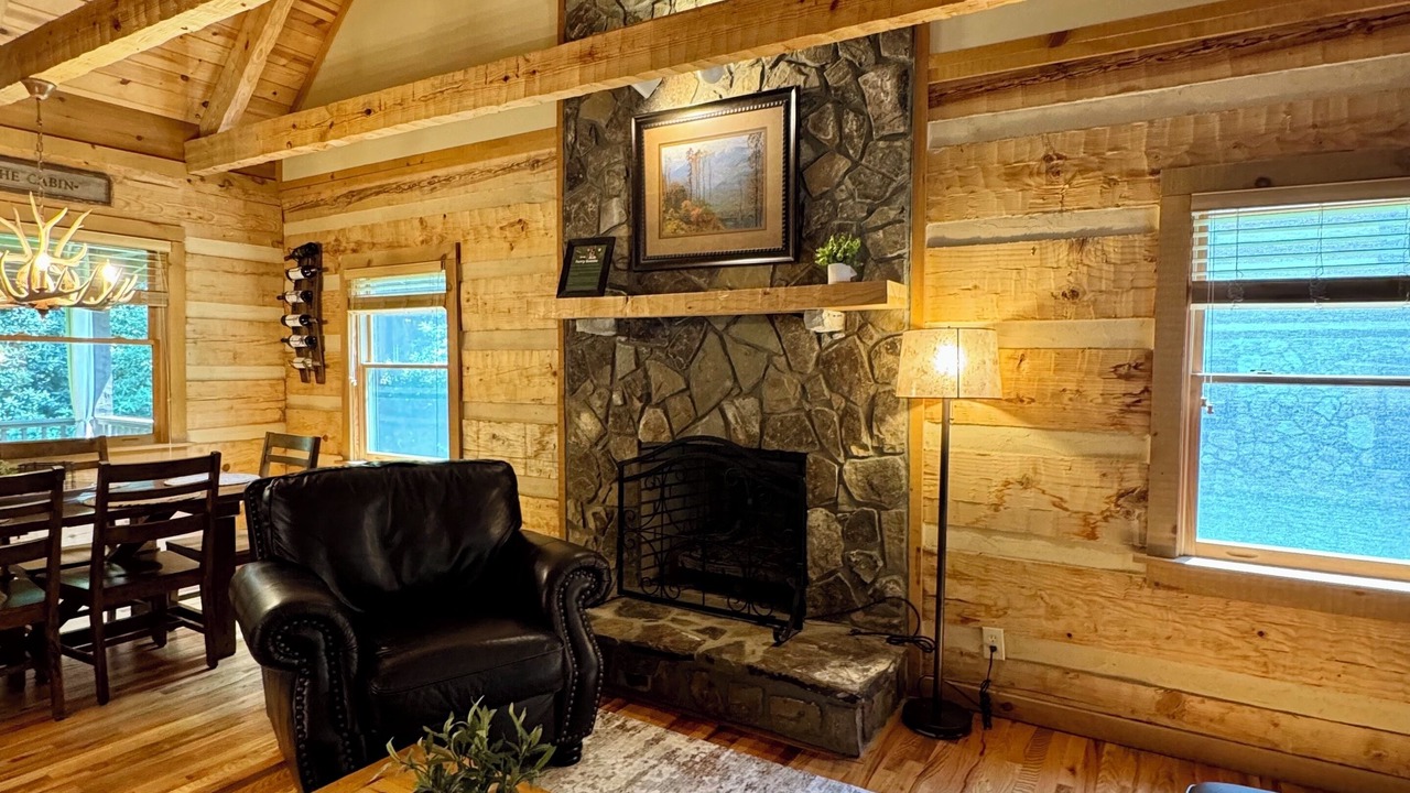 Photo of Livingroom in Seven Devils