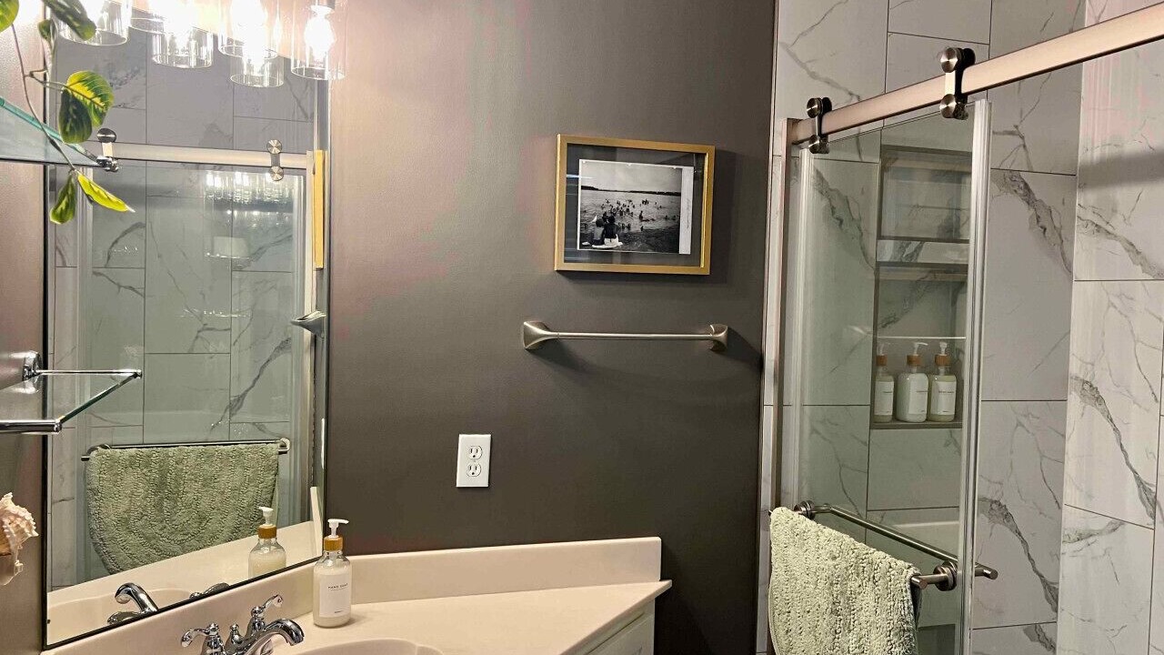 Photo of Bathroom in Council Bluffs