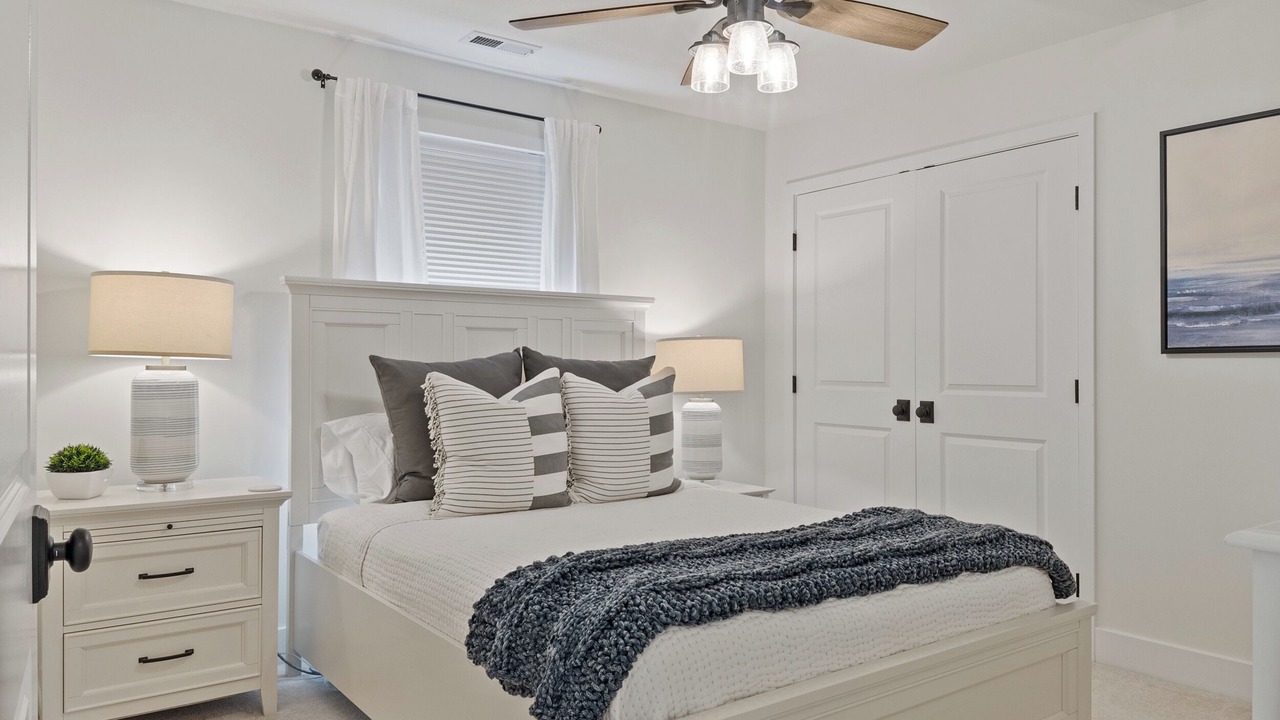 Photo of Bedroom in Homewood
