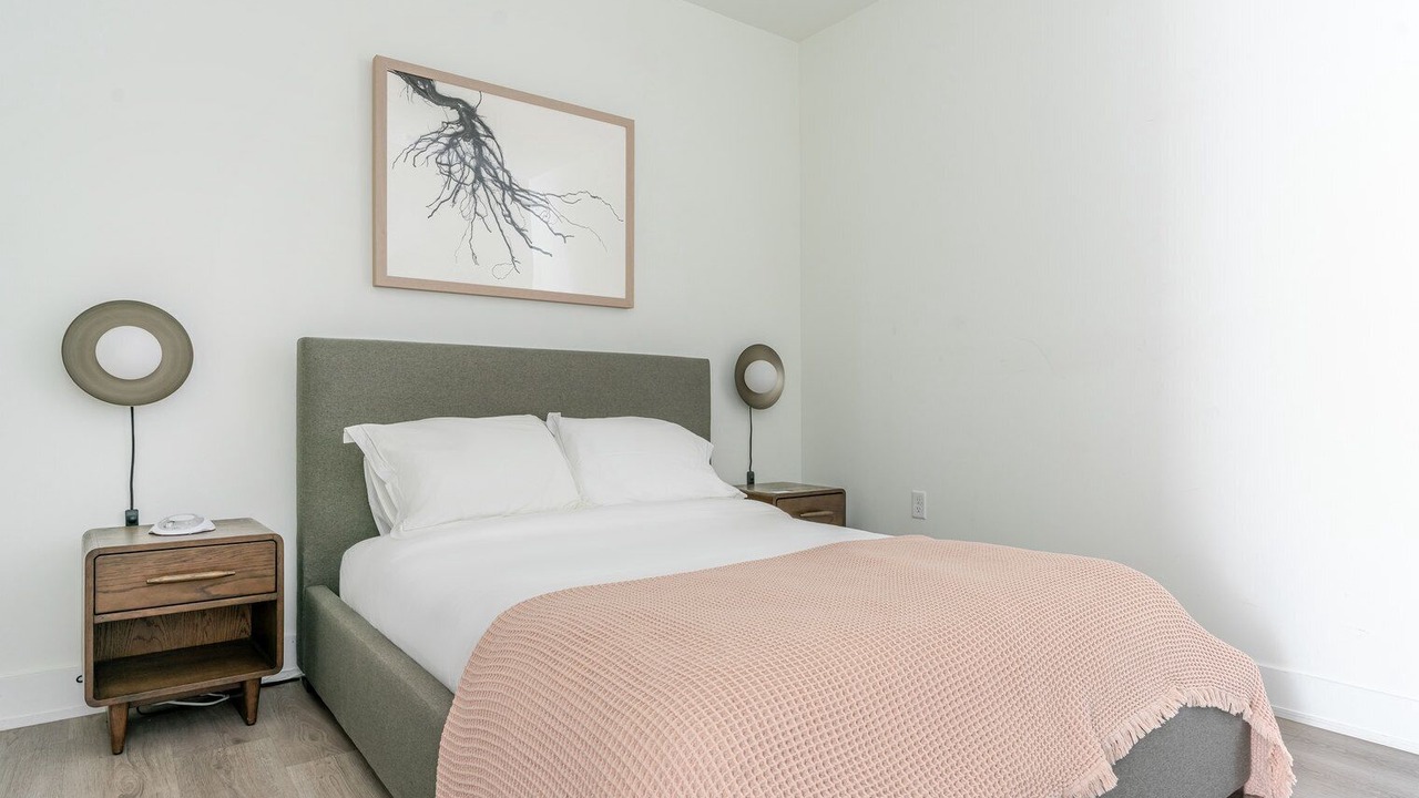 Photo of Bedroom in Truxton Circle