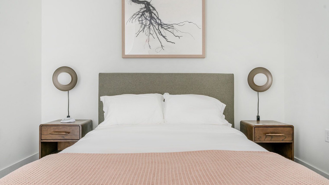Photo of Bedroom in Truxton Circle
