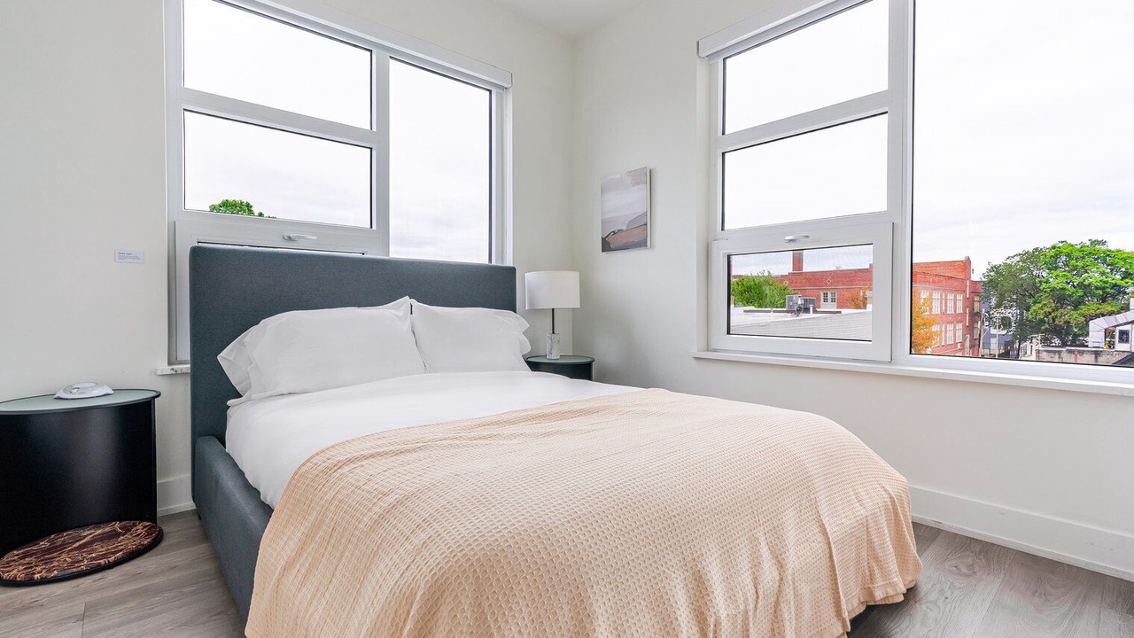 Photo of Bedroom in Truxton Circle