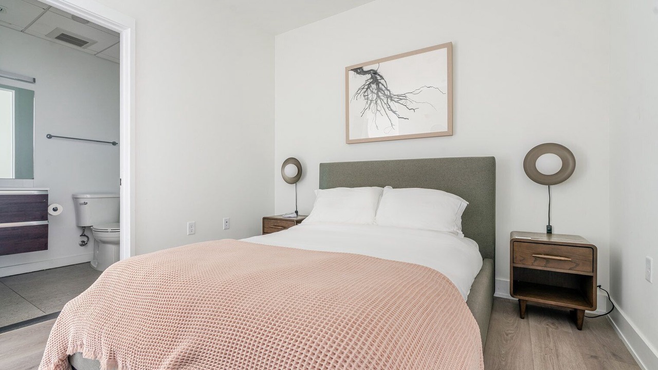 Photo of Bedroom in Truxton Circle