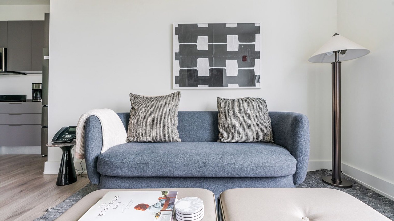 Photo of Livingroom in Truxton Circle