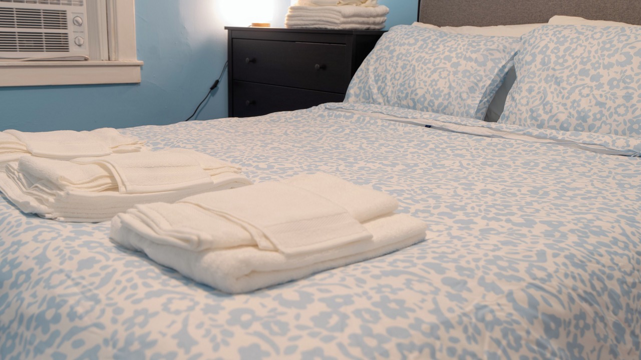 Photo of Bedroom in Skokie