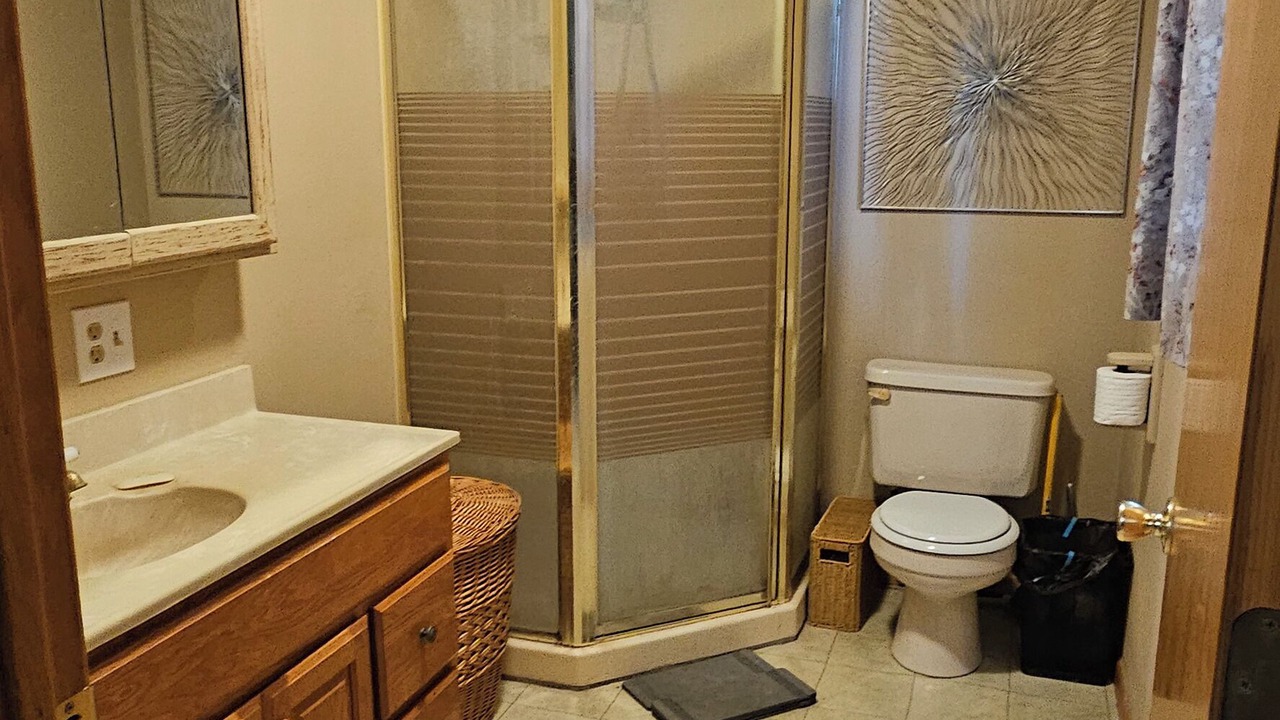 Photo of Bathroom in Clarion
