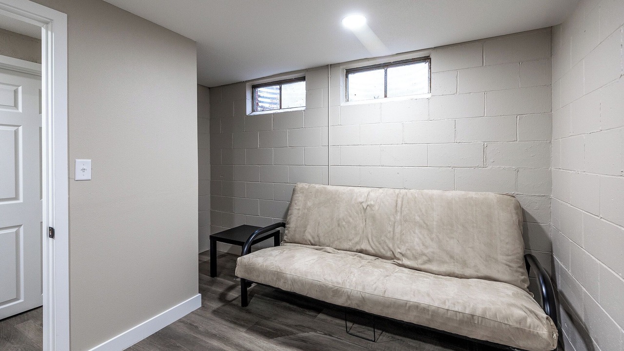 Photo of Livingroom in West Des Moines