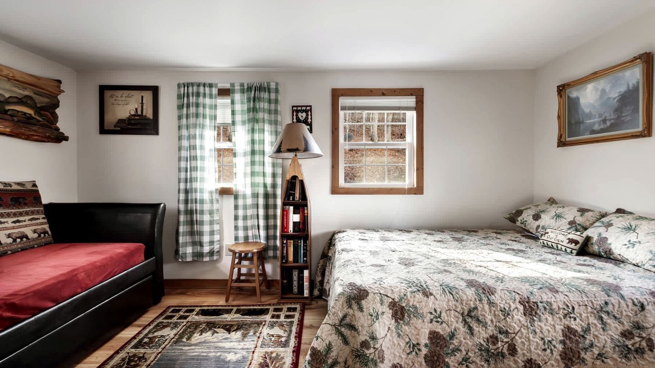 Photo of Bedroom in Points
