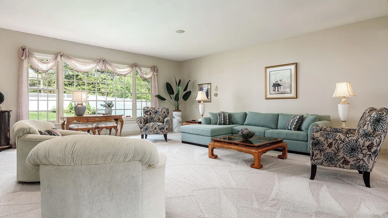 Photo of Livingroom in Rockford