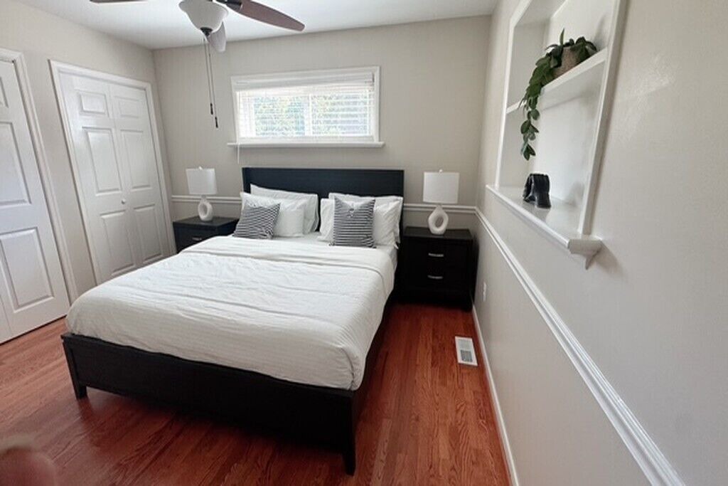Photo of Bedroom in Aspen Hill
