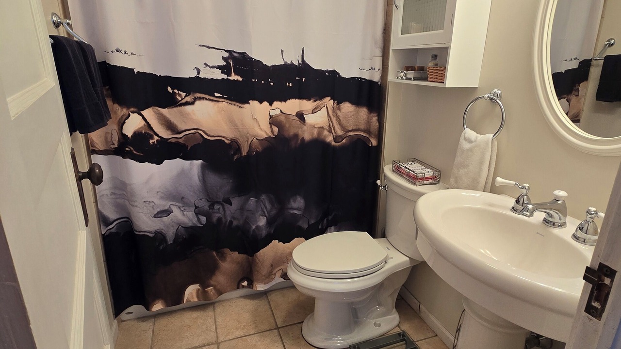 Photo of Bathroom in Zenda