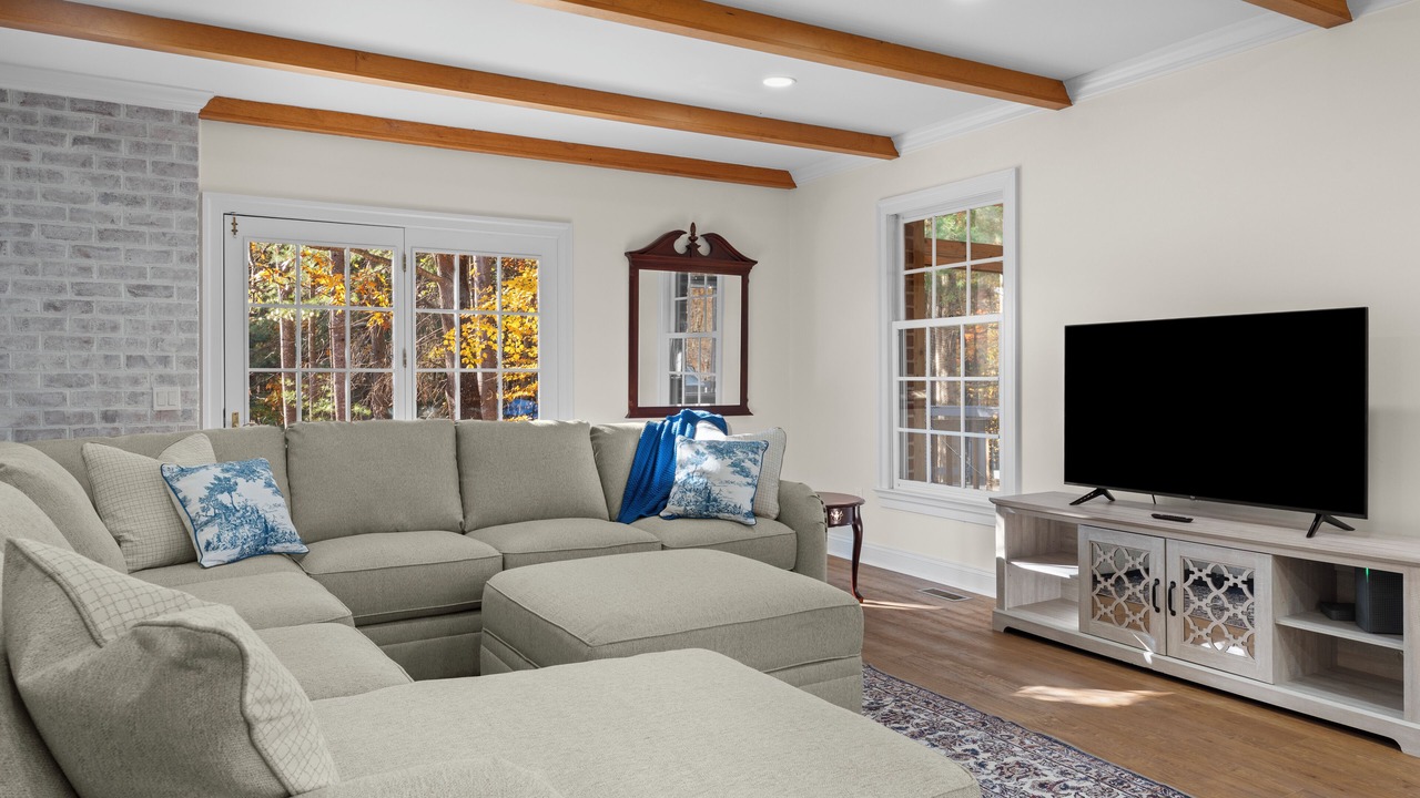Photo of Livingroom in Madison