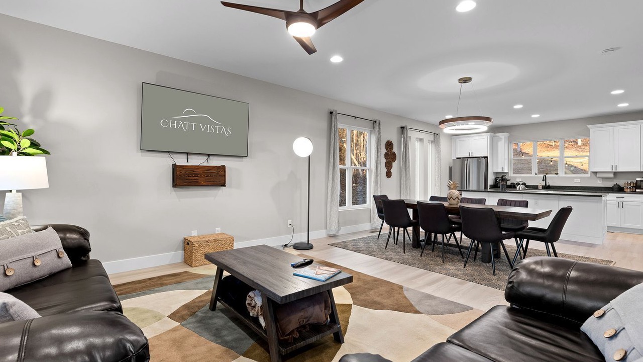 Photo of Livingroom in Chickamauga