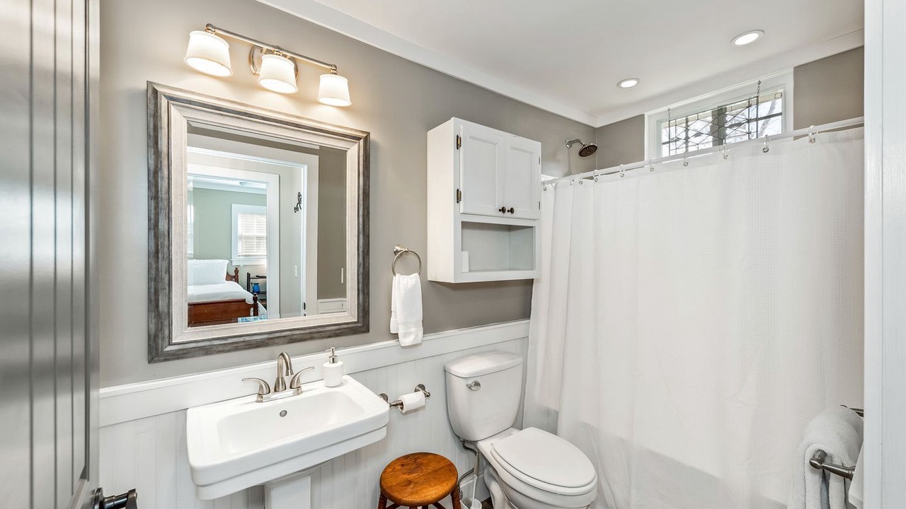 Photo of Bathroom in Mentone