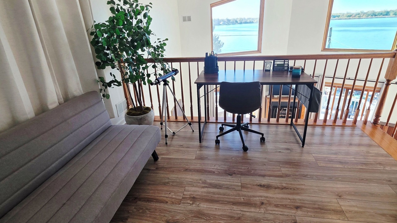 Photo of Livingroom in Fox Lake