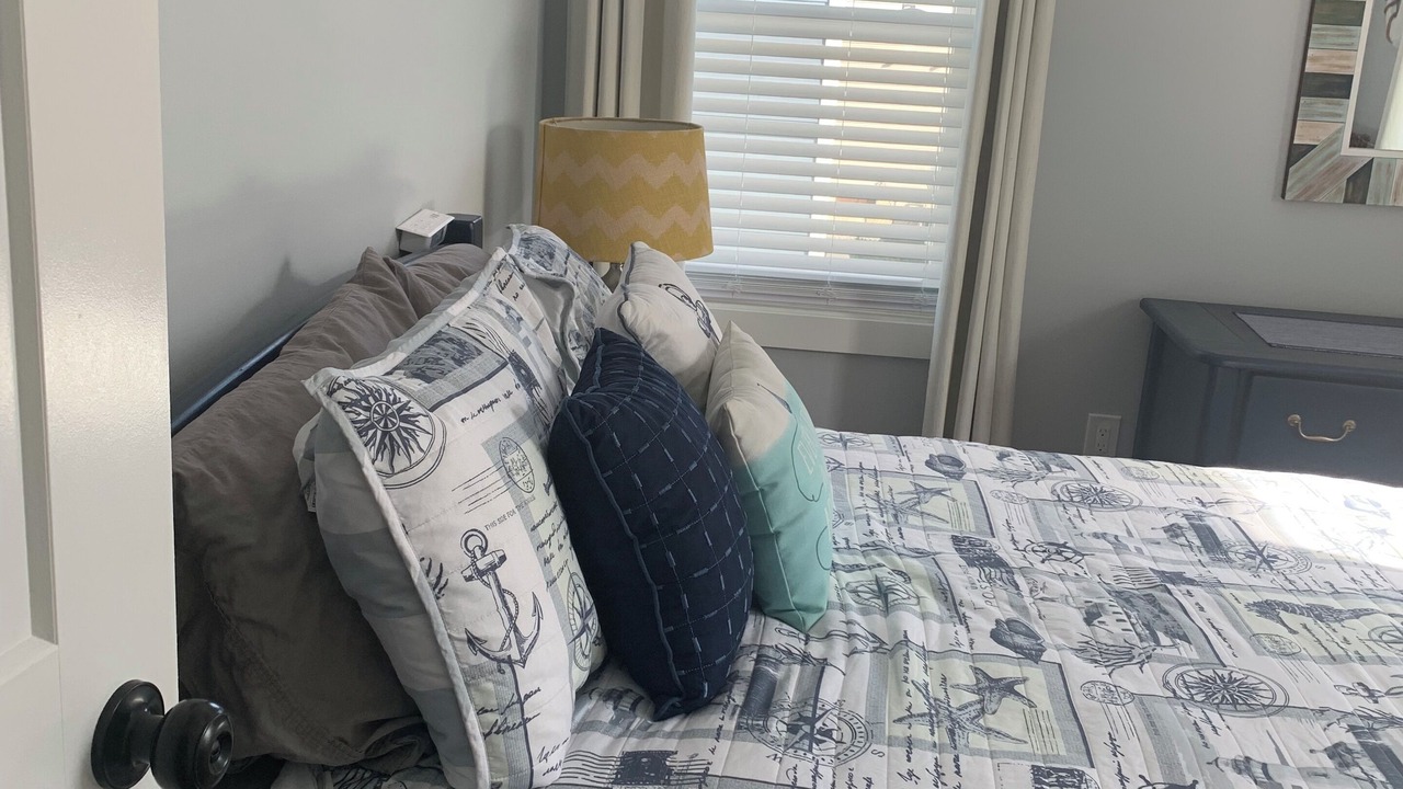 Photo of Bedroom in Ortley Beach