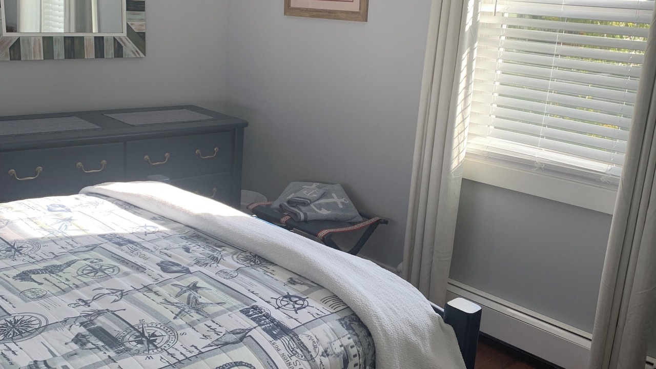 Photo of Bedroom in Ortley Beach