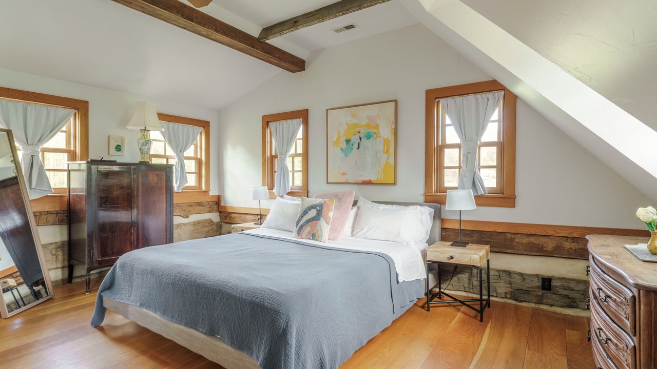 Photo of Bedroom in Dyke