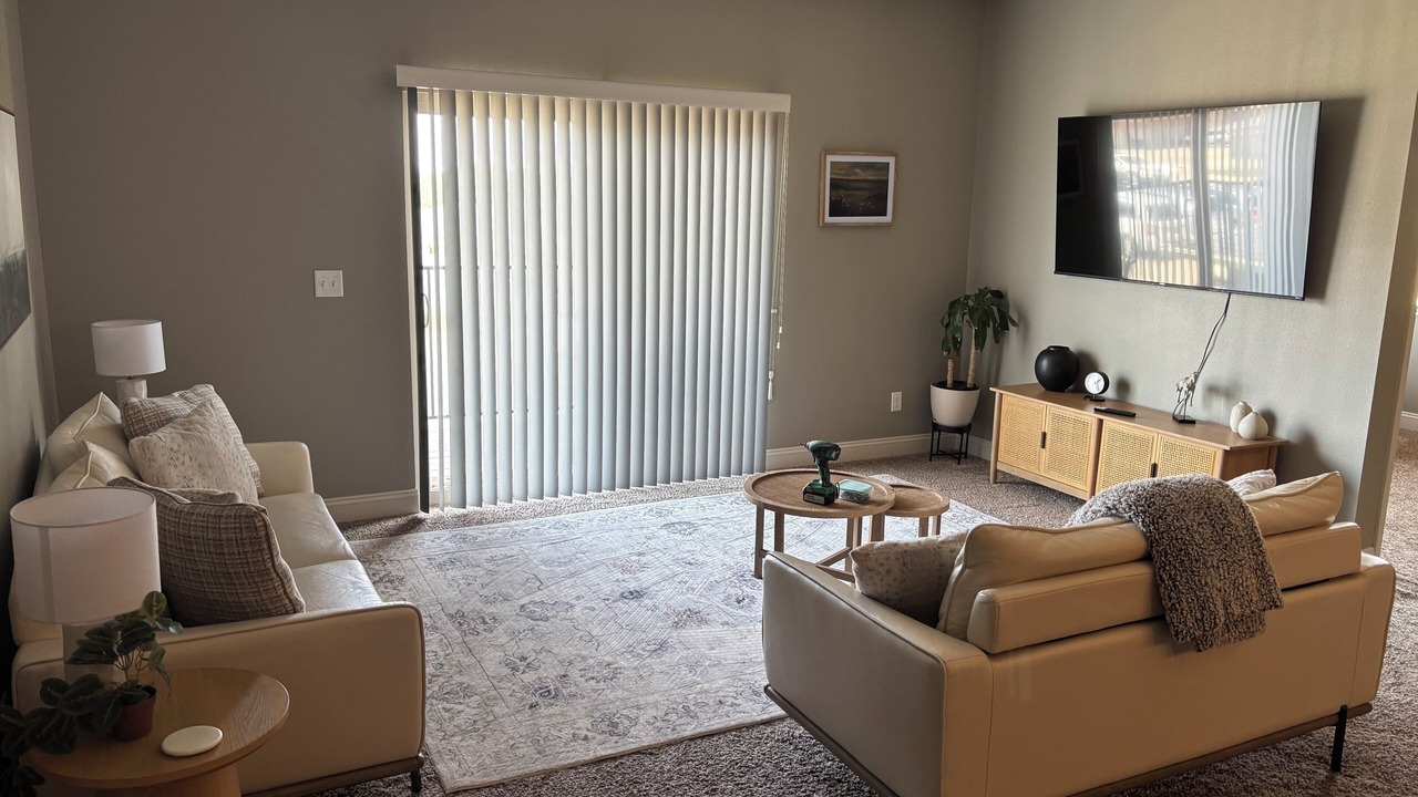 Photo of Livingroom in West Des Moines