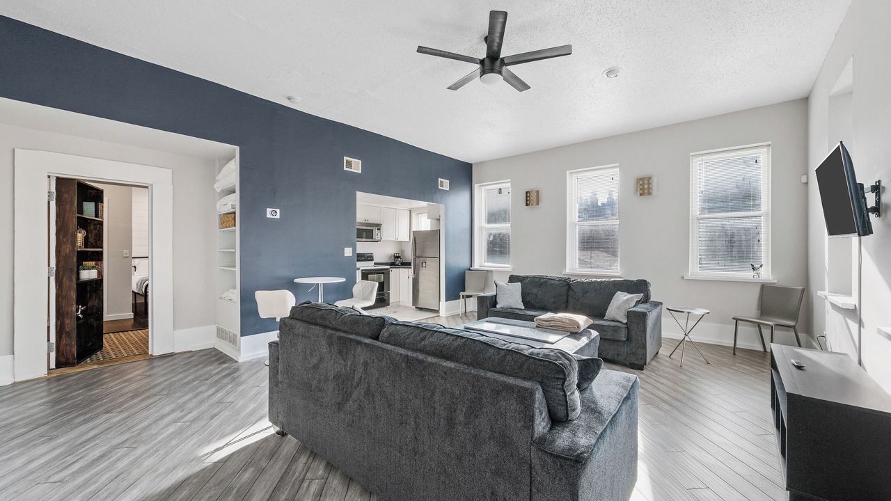 Photo of Livingroom in St. Louis