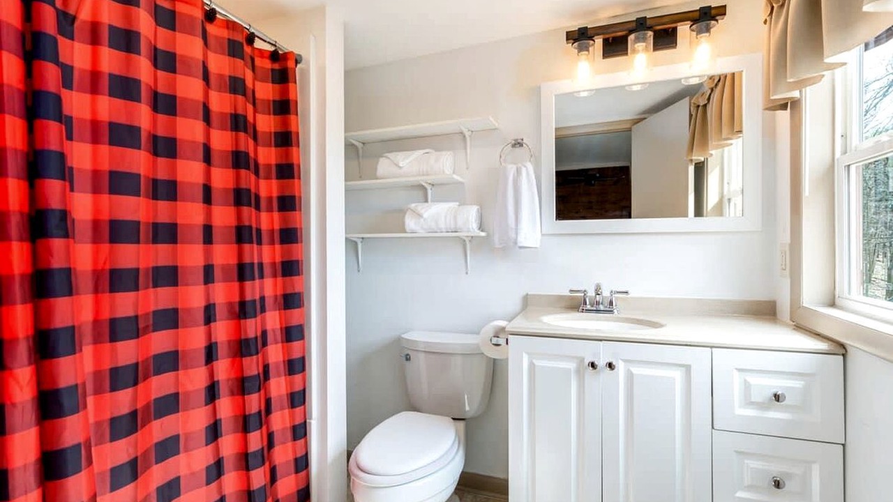 Photo of Bathroom in Capon Bridge